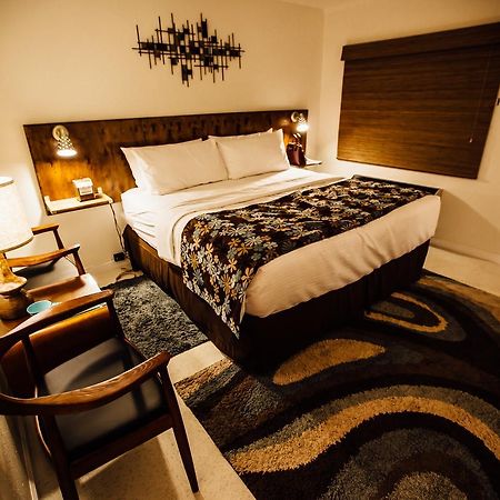 Roadrunner Lodge Motel Тукумкари Экстерьер фото