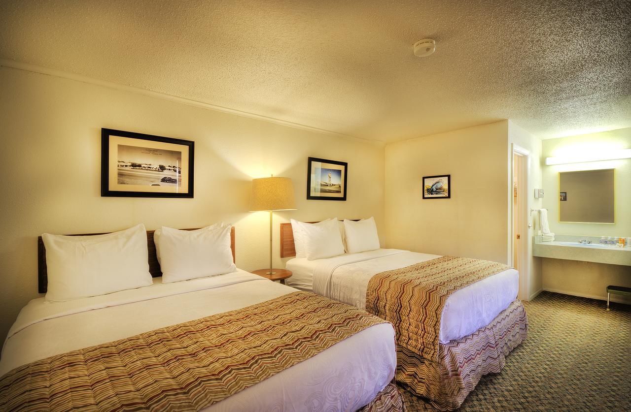 Roadrunner Lodge Motel Тукумкари Экстерьер фото